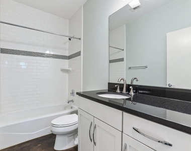 3500 Robinson Ave - Photo Thumbnail 3