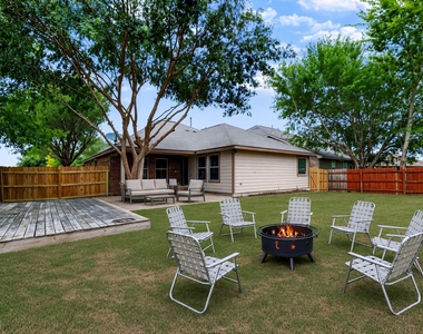 111 Sandstone Trl - Photo Thumbnail 22