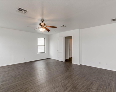 6521 Quinton Dr - Photo Thumbnail 5