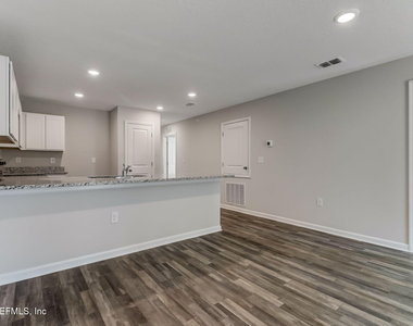 45303 Red Brick Drive - Photo Thumbnail 8