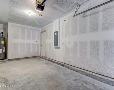 45303 Red Brick Drive - Photo Thumbnail 16
