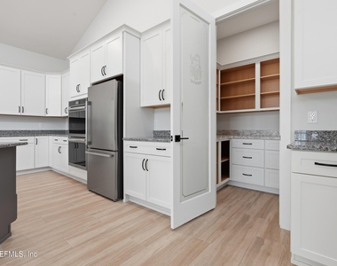 22826 Ne 69th Avenue - Photo Thumbnail 9