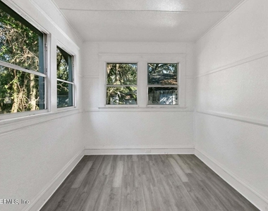 1711 E 27th Street - Photo Thumbnail 10