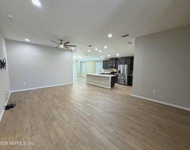 7743 Island Fox Road - Photo Thumbnail 4
