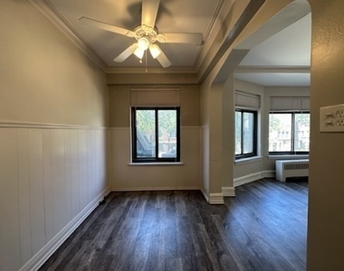 1033 W Loyola Avenue - Photo Thumbnail 8