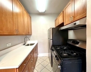 1033 W Loyola Avenue - Photo Thumbnail 7