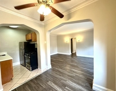 1033 W Loyola Avenue - Photo Thumbnail 11