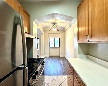 1033 W Loyola Avenue - Photo Thumbnail 8