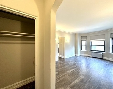 1033 W Loyola Avenue - Photo Thumbnail 12
