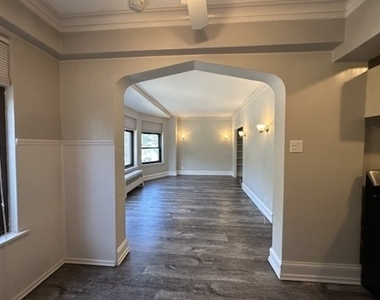 1033 W Loyola Avenue - Photo Thumbnail 6