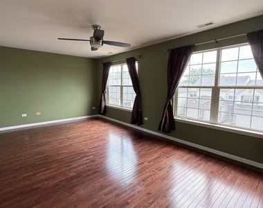 5305 Cobblers Crossing - Photo Thumbnail 9