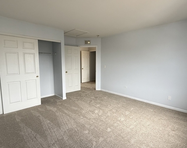 5305 Cobblers Crossing - Photo Thumbnail 8