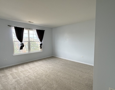 5305 Cobblers Crossing - Photo Thumbnail 7