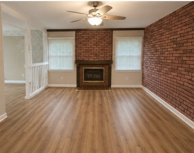119 S Elroy Avenue - Photo Thumbnail 5