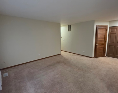 620 Mallard Court - Photo Thumbnail 5