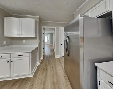 3163 Oak Springs Way - Photo Thumbnail 5