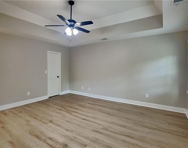 3163 Oak Springs Way - Photo Thumbnail 9