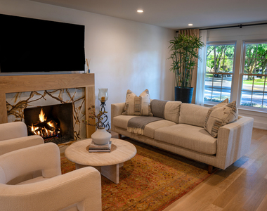 4738 W Pratt Avenue - Photo Thumbnail 1