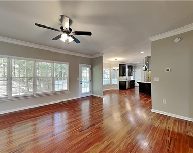 3146 Crestmont Way Nw - Photo Thumbnail 2