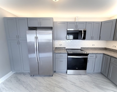 2069 N 18th Avenue - Photo Thumbnail 7