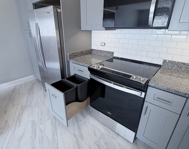 2069 N 18th Avenue - Photo Thumbnail 9