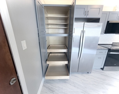 2069 N 18th Avenue - Photo Thumbnail 5