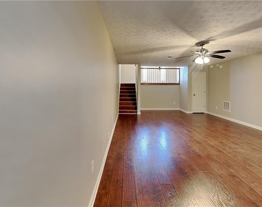3544 Willgrove Way - Photo Thumbnail 2
