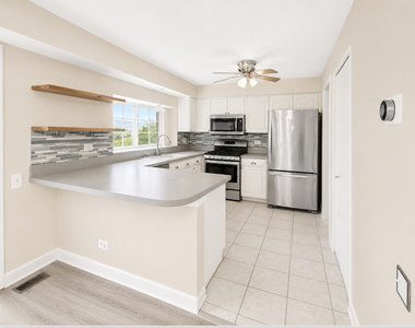 130 Park Ridge Court - Photo Thumbnail 3