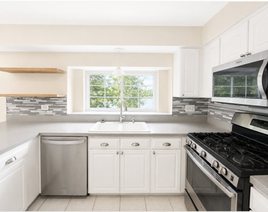 130 Park Ridge Court - Photo Thumbnail 1
