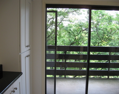 2020 Chestnut Avenue - Photo Thumbnail 9