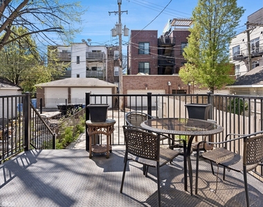 2347 W Altgeld Street - Photo Thumbnail 15