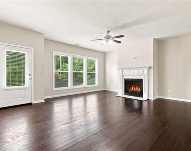 4615 Woodbine Way - Photo Thumbnail 3