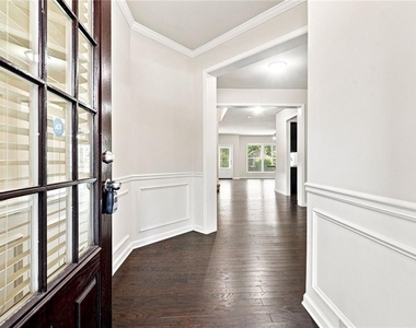 4615 Woodbine Way - Photo Thumbnail 1