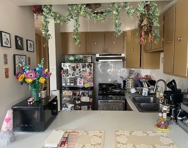 5310 N Chester Avenue - Photo Thumbnail 3