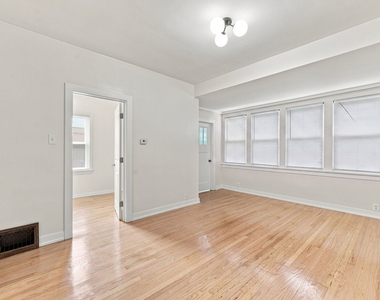 310 E 138th Street - Photo Thumbnail 6