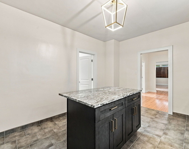 310 E 138th Street - Photo Thumbnail 3