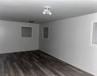 1731 River Street Ne - Photo Thumbnail 3