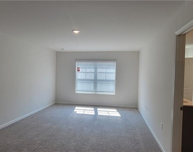 23 Berryville Drive - Photo Thumbnail 19