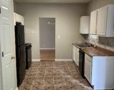 5335 Willow Park Boulevard - Photo Thumbnail 3