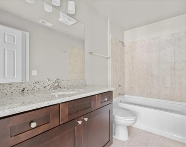 711 Verandah Drive - Photo Thumbnail 9