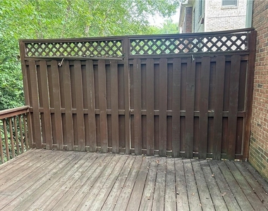 6032 Coldwater Point - Photo Thumbnail 35