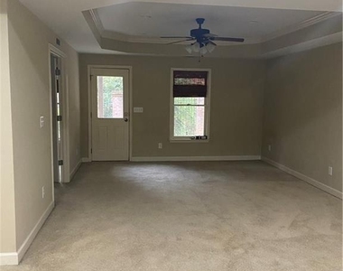 6032 Coldwater Point - Photo Thumbnail 31