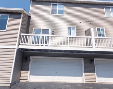 1766 Fieldstone Drive N - Photo Thumbnail 13
