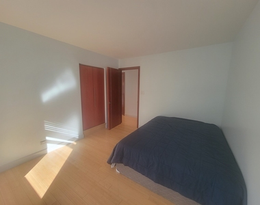 342 W Jervey Lane - Photo Thumbnail 11