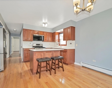 9628 Kilpatrick Avenue - Photo Thumbnail 5