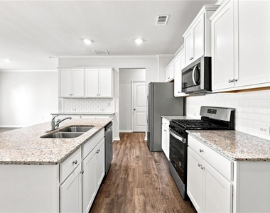 2614 Poppy Court - Photo Thumbnail 7