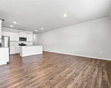 2614 Poppy Court - Photo Thumbnail 11
