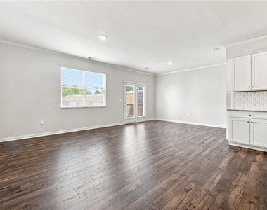 2614 Poppy Court - Photo Thumbnail 5