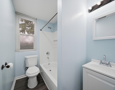 1624 S 59th Court - Photo Thumbnail 14