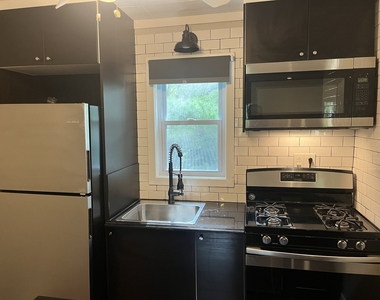 403 Lincoln Avenue - Photo Thumbnail 3